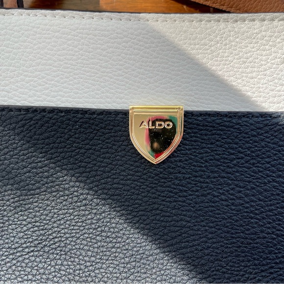 Gorgeous Aldo Tri-Color Large Tote Bag - Picture 4 of 12